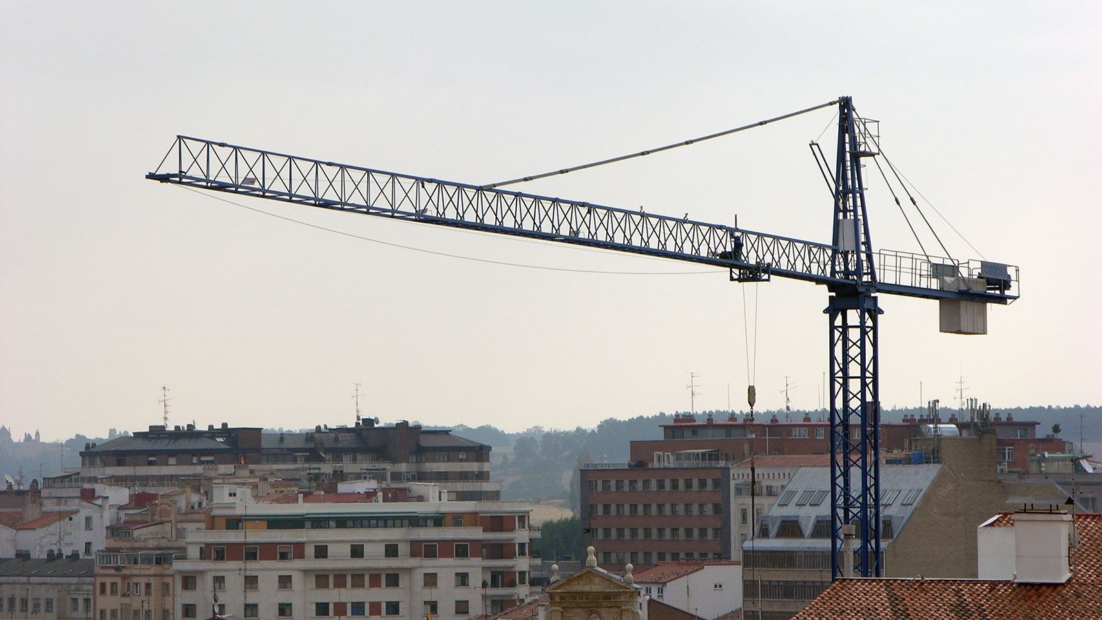 Grúas torre y andamio electrico